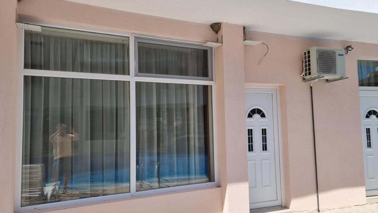 Бутикови Студиа Брита Kranewo Exterior foto