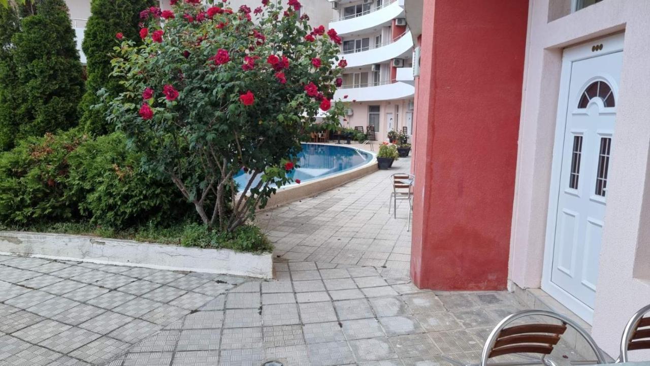 Бутикови Студиа Брита Kranewo Exterior foto