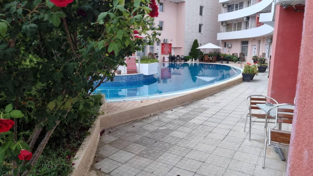 Бутикови Студиа Брита Kranewo Exterior foto