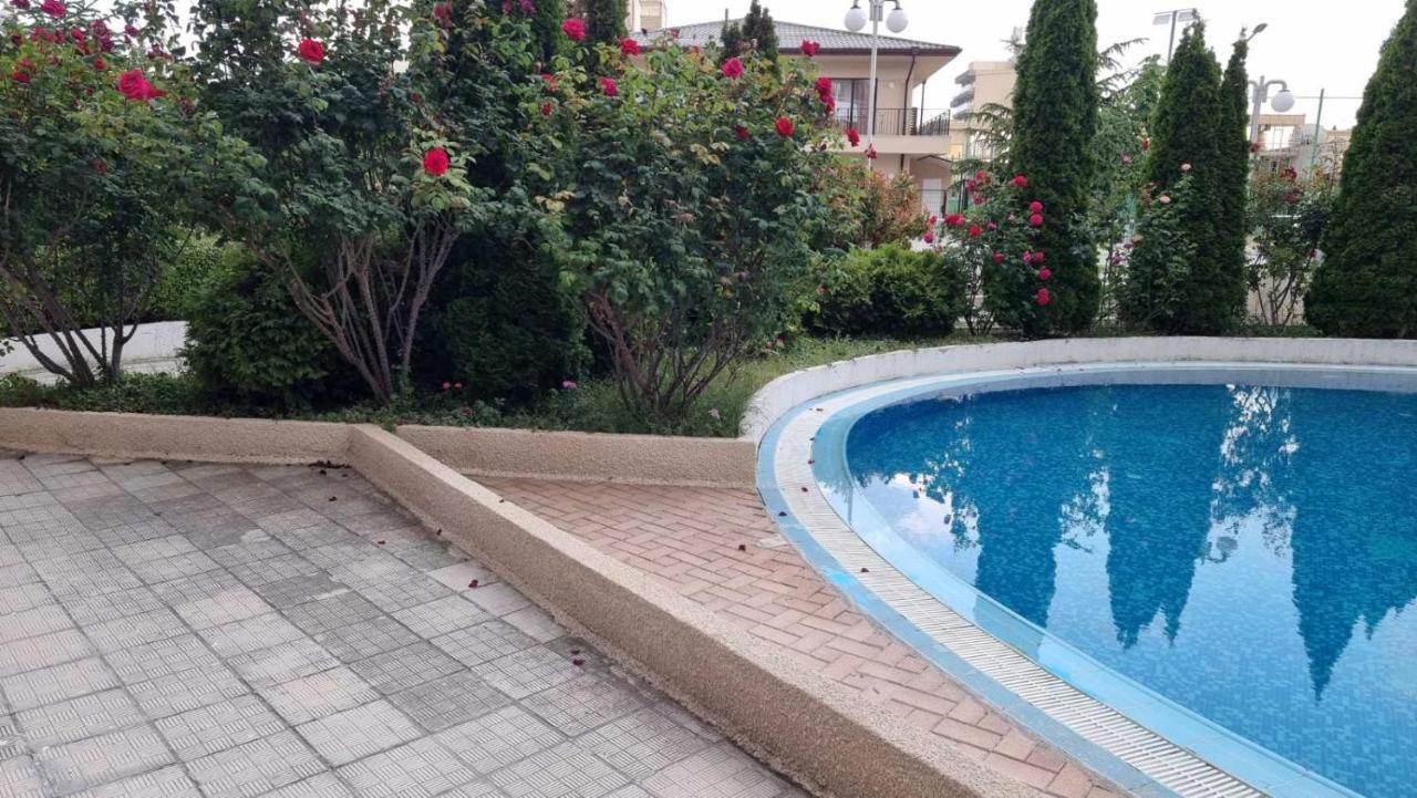 Бутикови Студиа Брита Kranewo Exterior foto